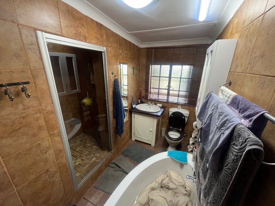 4 Bedroom Property for Sale in Bodorp North West